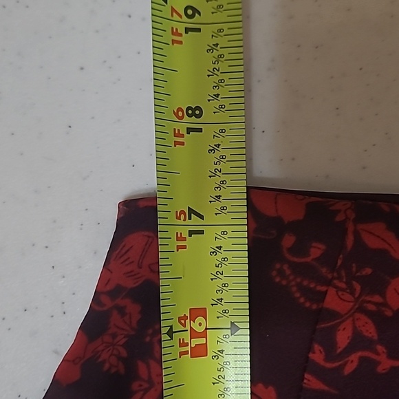 CAbi women's sleeveless with split back top size XS - Picture 7 of 8